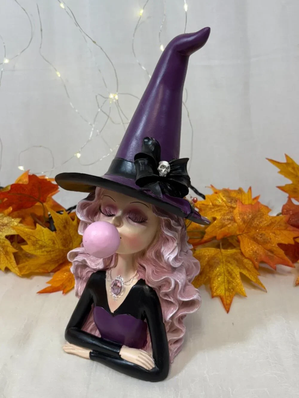 Halloween Chic Witch Blowing Bubble Gum Wearing Skull & Bow Statue New Decor New